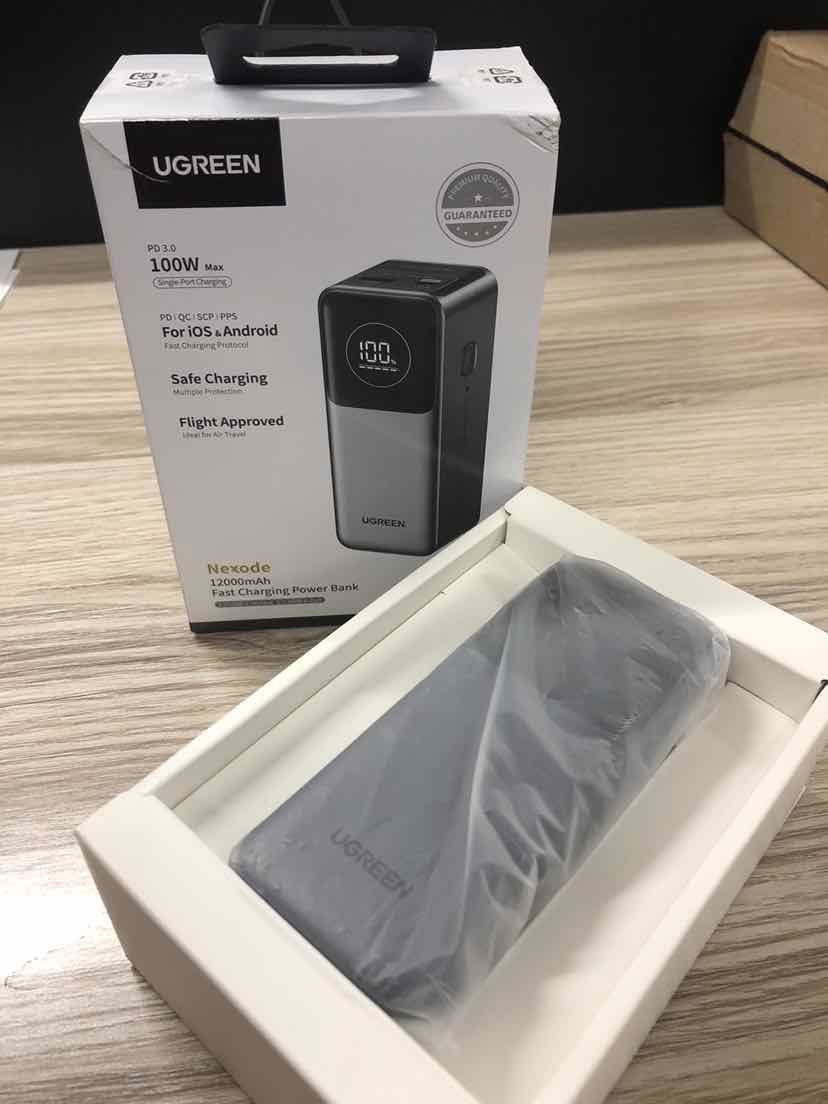 Ugreen 100W Fast Charging Power bank 12000mAh (4)