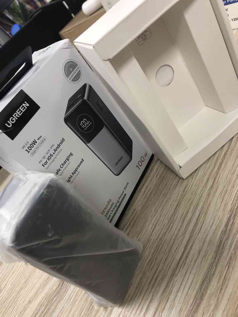 Ugreen 100W Fast Charging Power bank 12000mAh